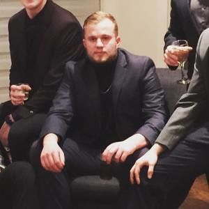 Meet your Posher, Evan